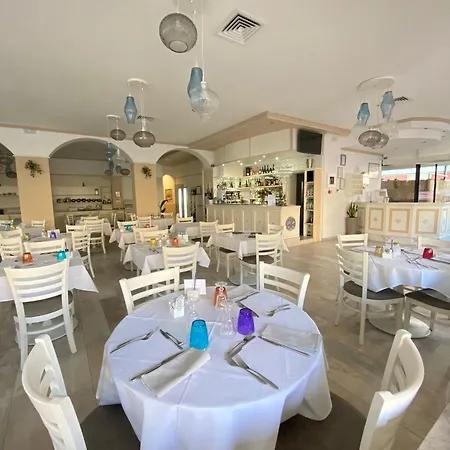 Virginia מלון מרינה די מסה