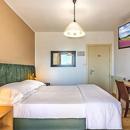 Hotel Virginia Marina di Massa