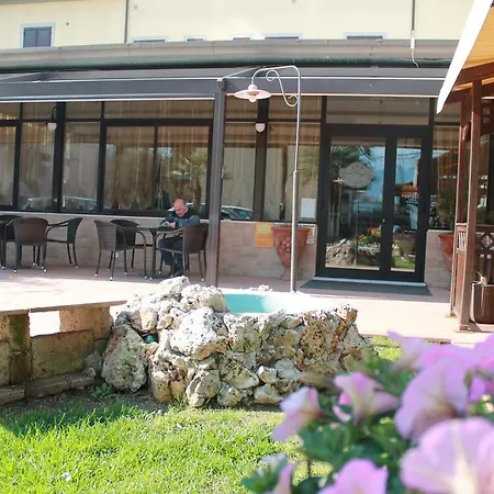 Virginia מלון מרינה די מסה